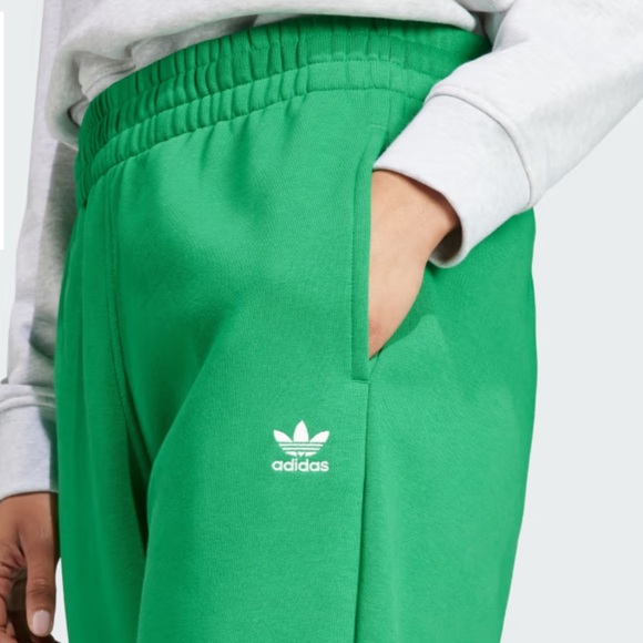 Adidas Green Sweatpants - Picture 5 of 8